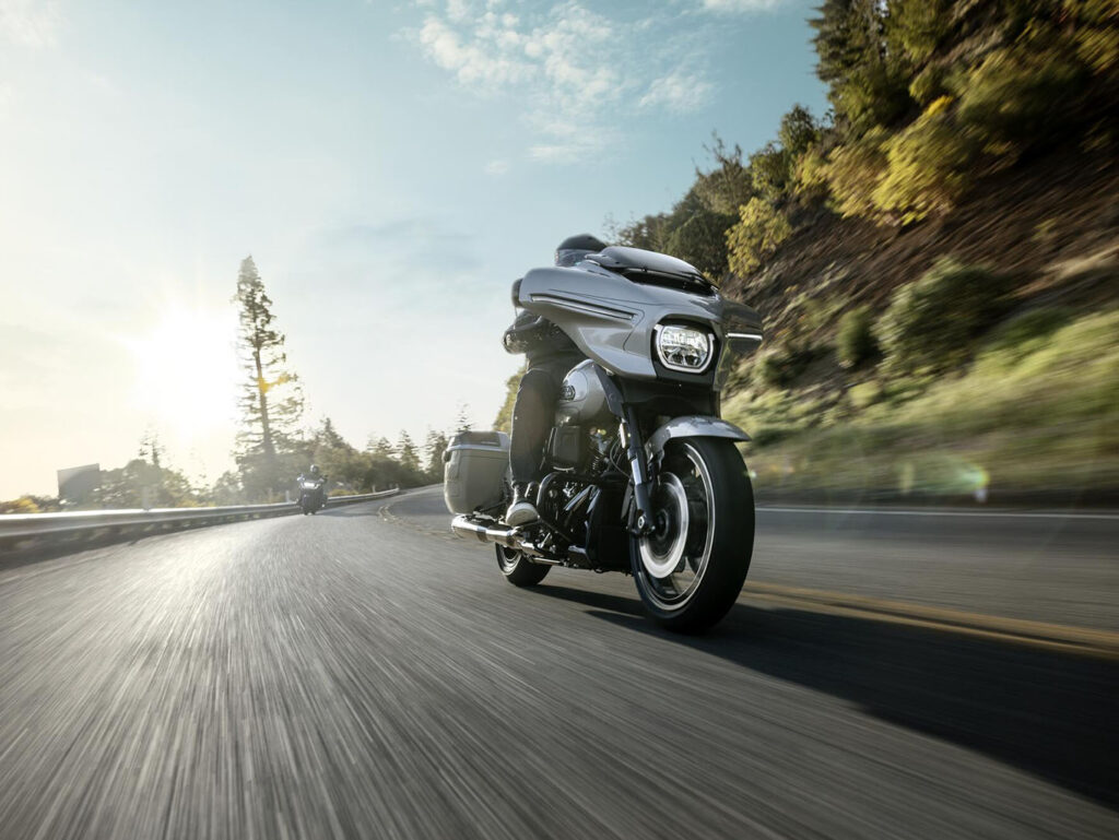 2023 Harley-Davidson CVO Street Glide и Road Glide на 121 моторе