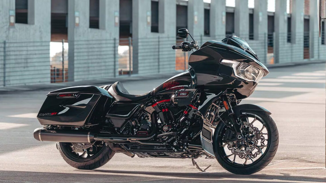 Анонс модели Harley-Davidson CVO Road Glide ST 2024 года