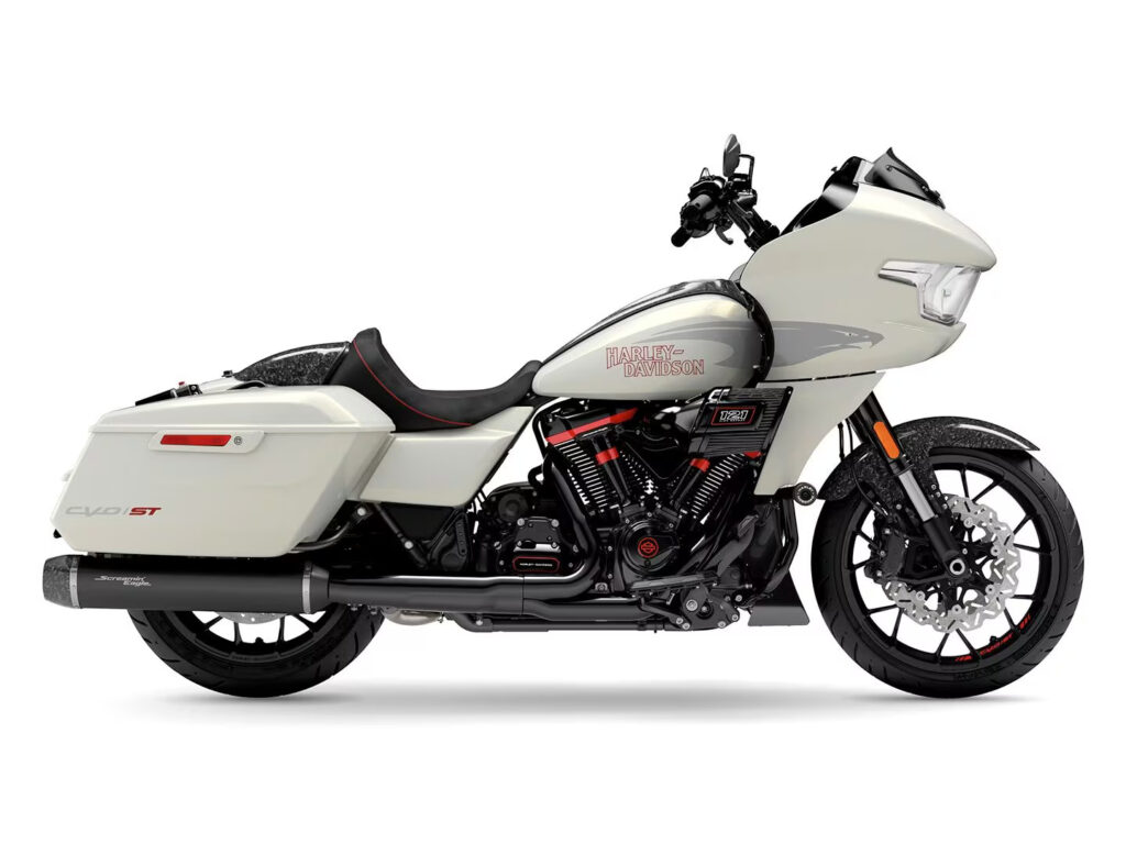 Анонс модели Harley-Davidson CVO Road Glide ST 2024 года